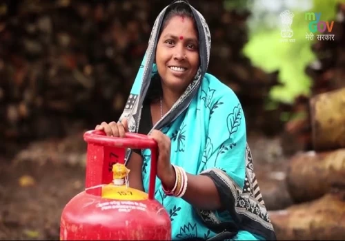 Strengthening Nari Shakti this Navratri with 25 lakh new Ujjwala connections